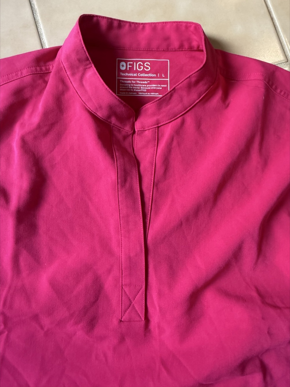 FIGS Rafaela Scrub Top Ultra Rose Pink Large